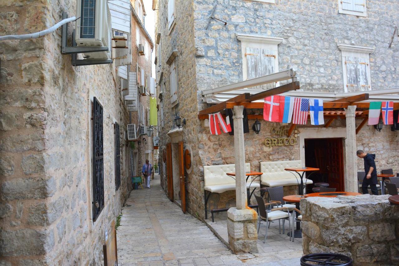Montenegro Hostel B&B Budva Exterior foto