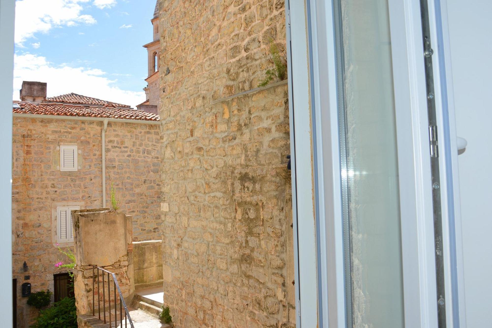 Montenegro Hostel B&B Budva Exterior foto